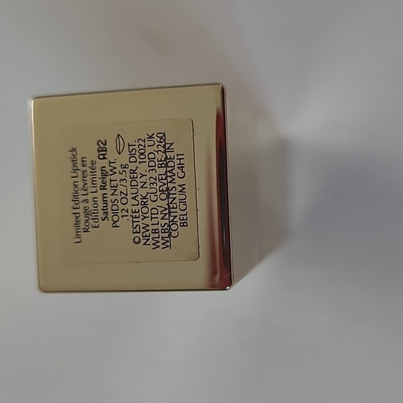 Estee Lauder two lipsticks - Picture 7 of 8